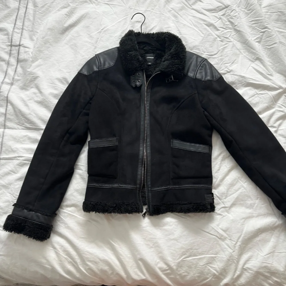Express Fur Jacket - Picture 4 of 4